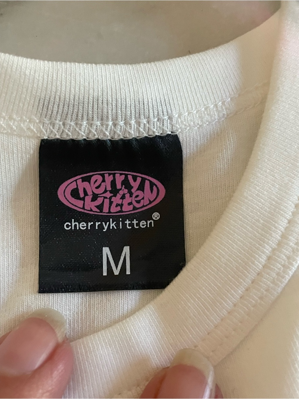 NWOT Cherry Kitten size medium White Graphic Tank Top Never Met A Man cropped - Picture 3 of 4